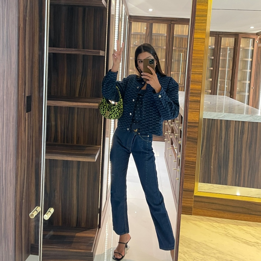 Meet your Posher, Gabriela